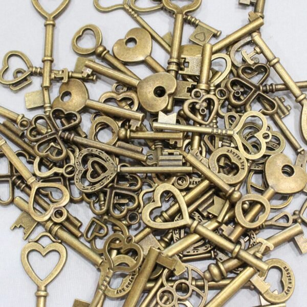 Antique Brass Heart Skeleton Keys Mix
