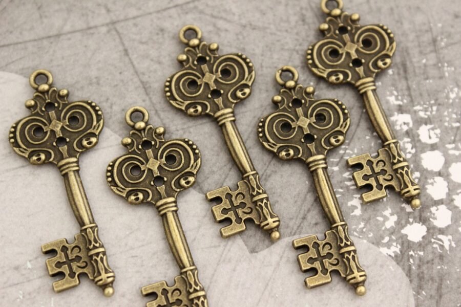 Antique Brass Skeleton Key Charms