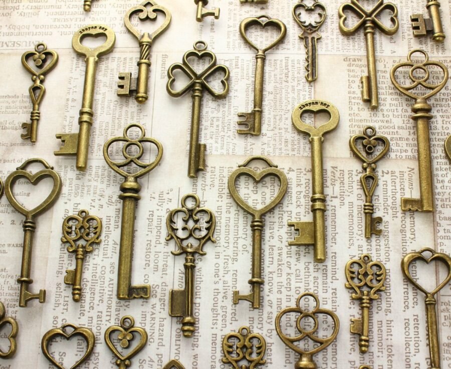 Antiqued Brass Skeleton Key Collection Lot